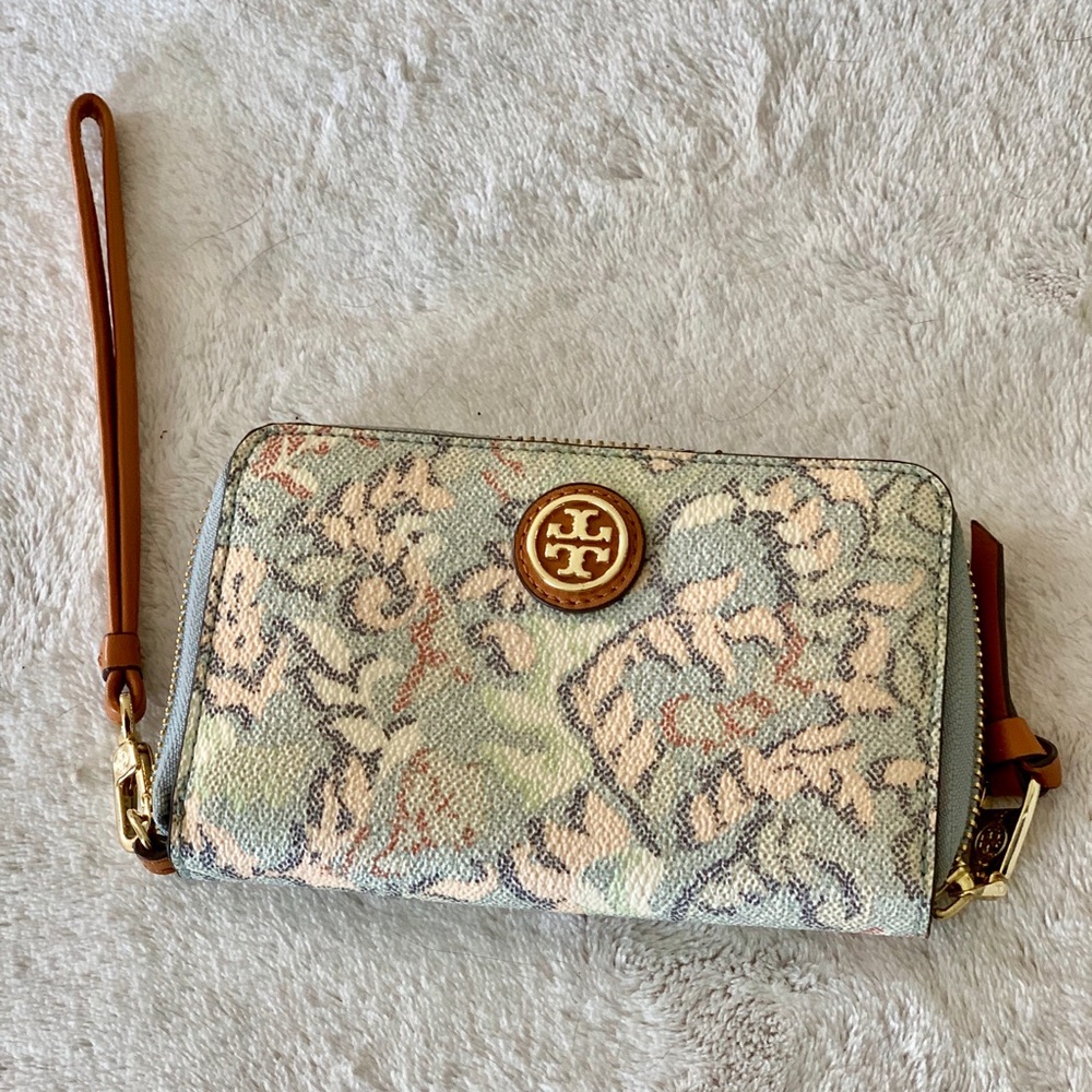 Tory Burch Wristlet Wallet